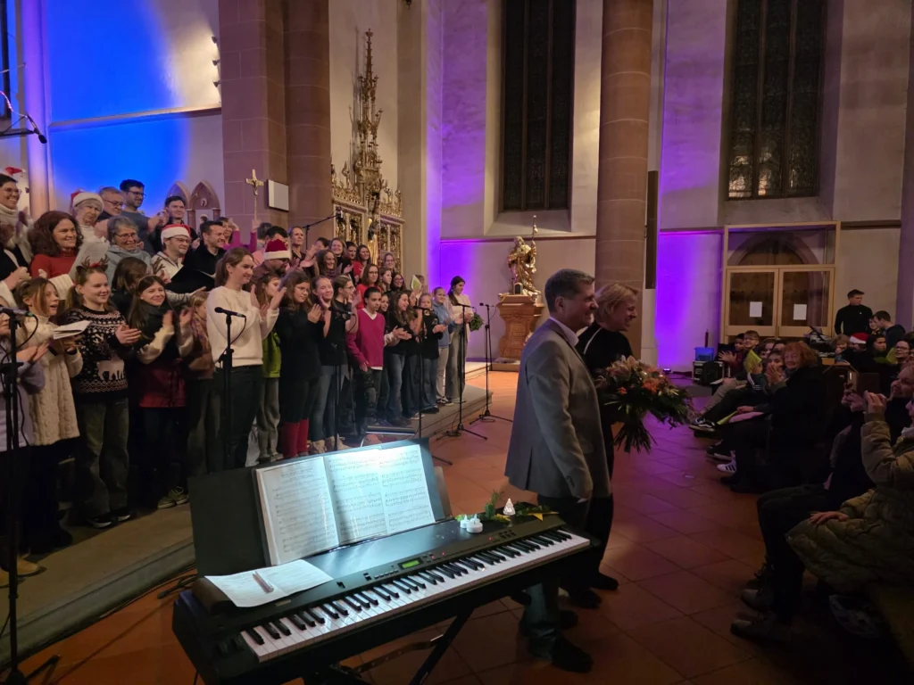 Festliches Weihnachtskonzert der Goetheschule am 4. Dezember 2025 GSD TCFyjpaeyOBXhpvhC5MB6ejqQ