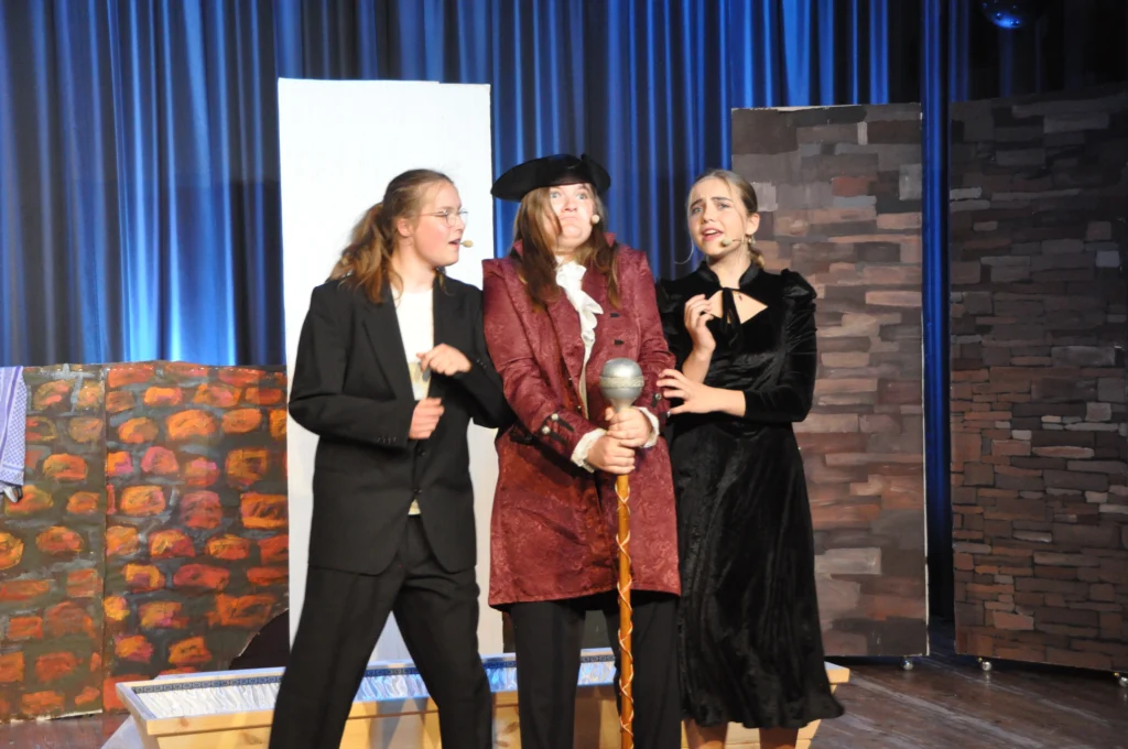 Standing Ovations für „Oliver!“: Erfolgreiche Musicalreihe an der Goetheschule endet mit emotionalem Finale GSD nxibkVUwxNRmB0i3lRK2CZaQa